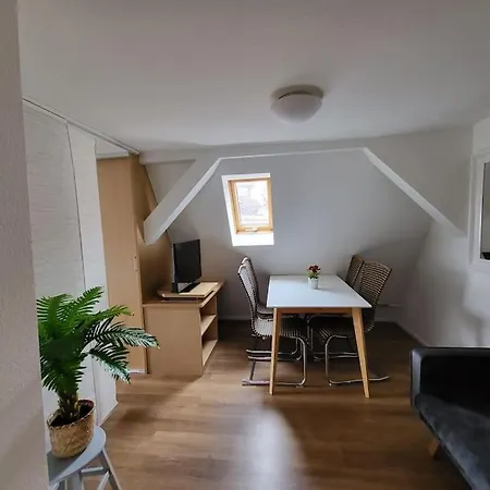 2-zimmer-apartment Mit Aussicht! *