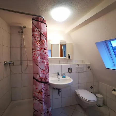 Lejlighed 2-zimmer-apartment Mit Aussicht!